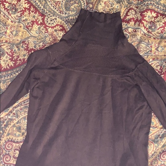 Turtle neck - Picture 4 of 4